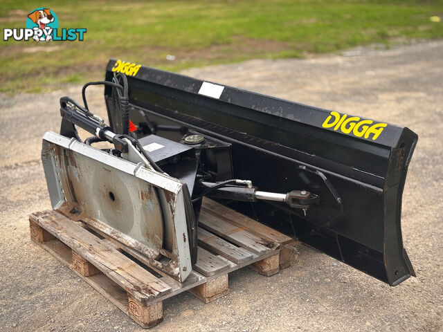 DIGGA DOZER BLADE Blade Attachments