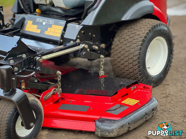 Toro Groundsmaster 7210 Zero Turn Lawn Equipment