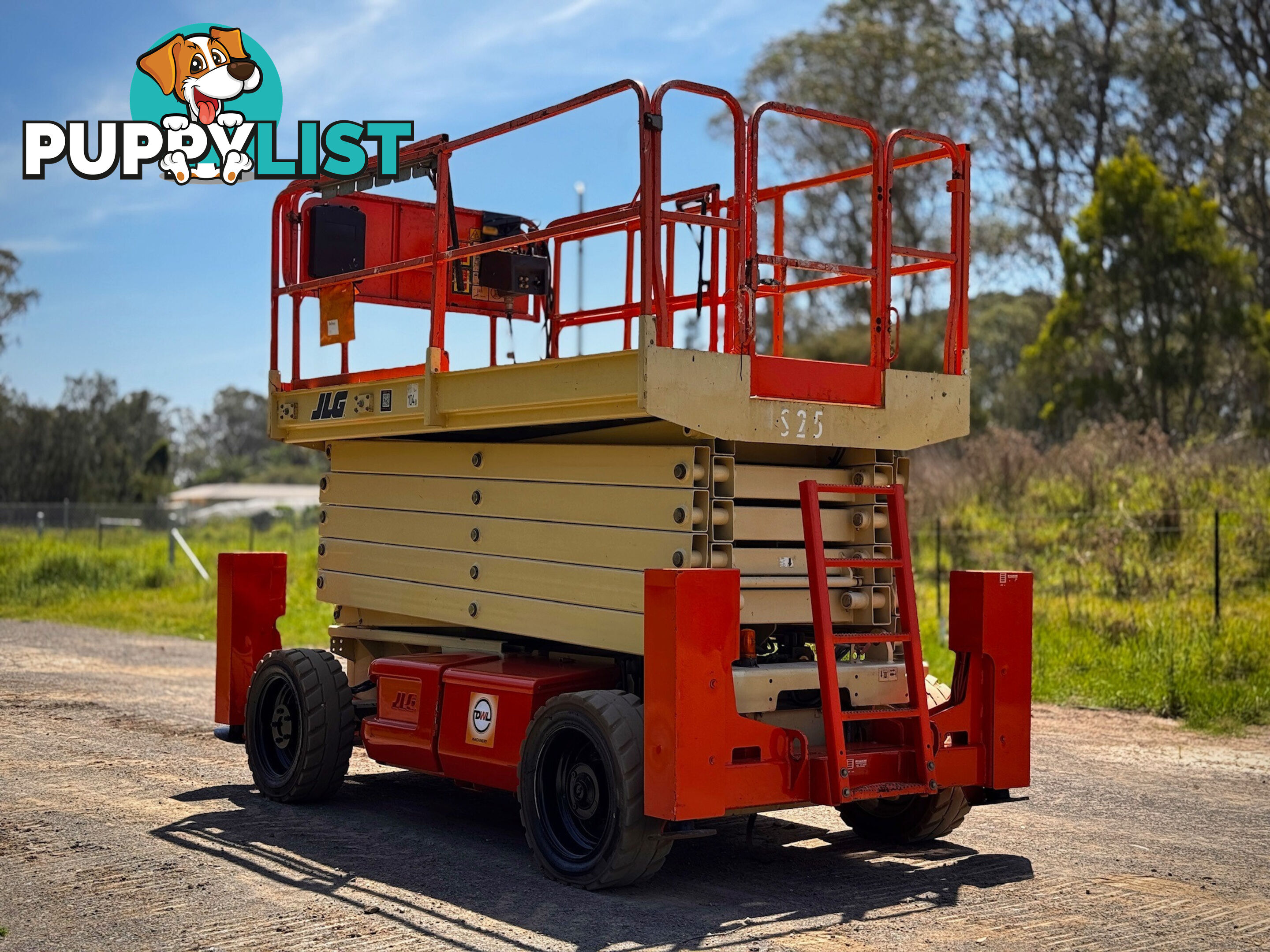 JLG M4069 Scissor Lift Access &amp; Height Safety