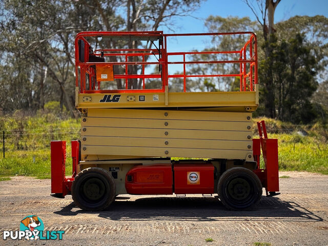 JLG M4069 Scissor Lift Access &amp; Height Safety