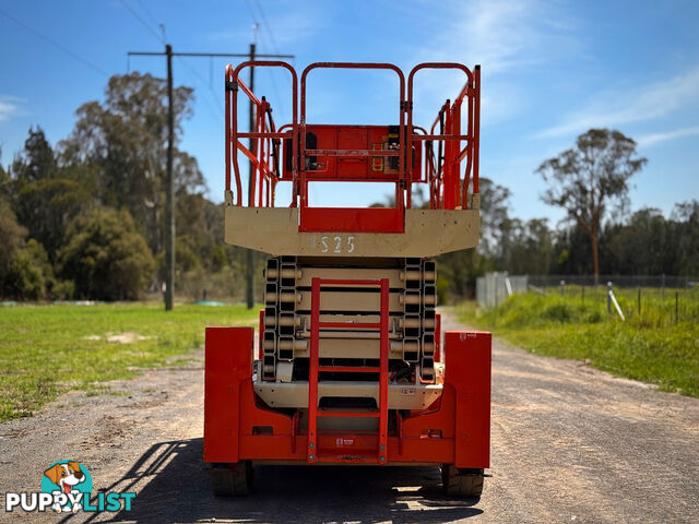 JLG M4069 Scissor Lift Access &amp; Height Safety