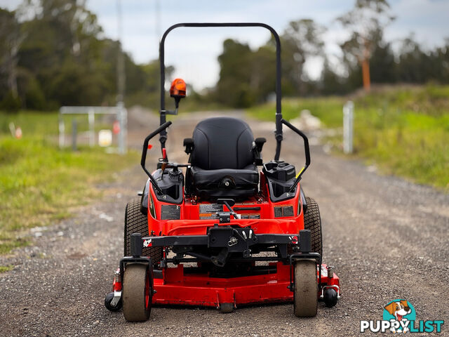 Kubota ZD1221 Zero Turn Lawn Equipment