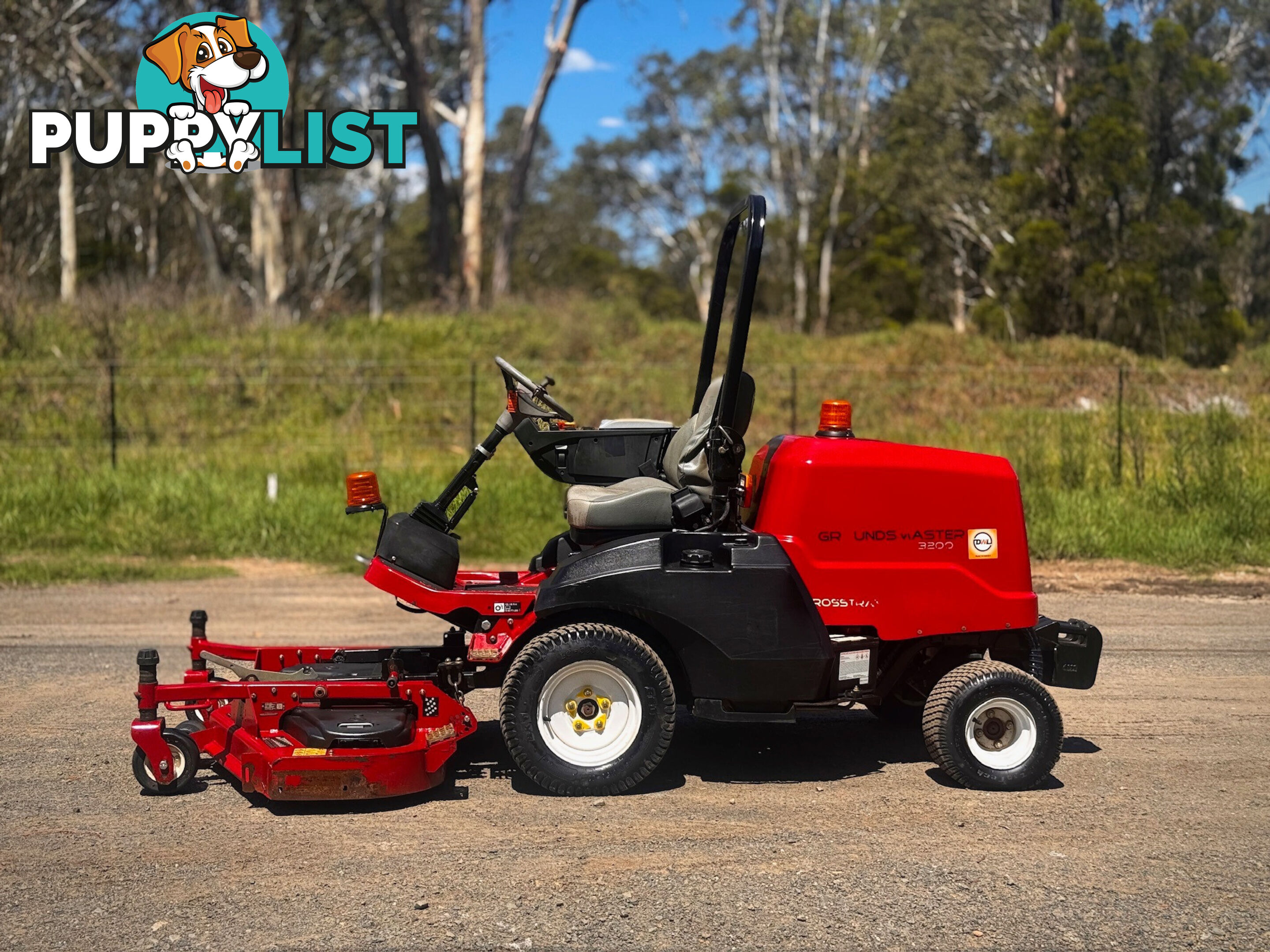 Toro 3200 Front Deck Lawn Equipment