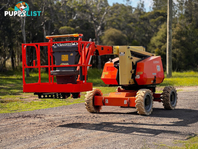 JLG 340AJ Boom Lift Access &amp; Height Safety