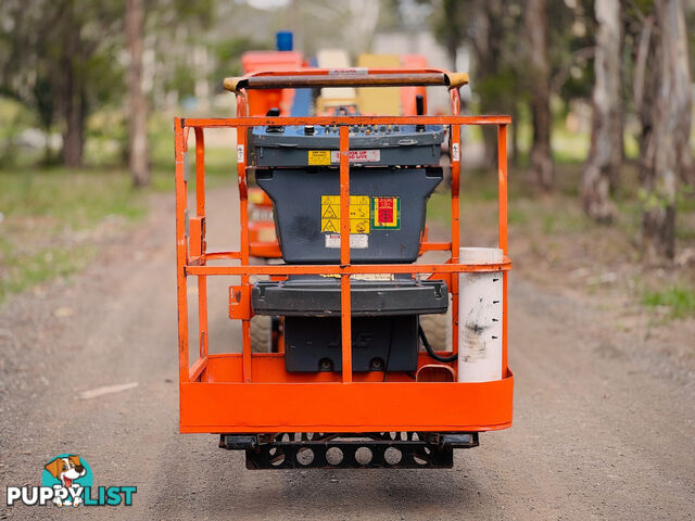 JLG E300AJP  Boom Lift Access &amp; Height Safety