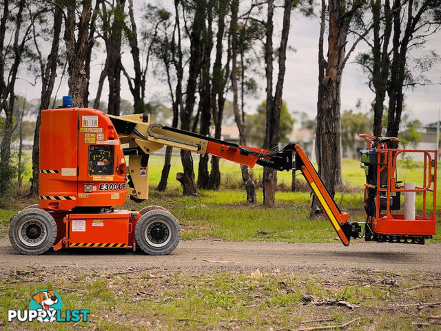 JLG E300AJP  Boom Lift Access &amp; Height Safety