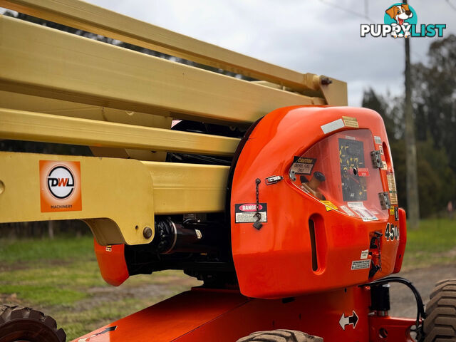 JLG 450AJ Boom Lift Access &amp; Height Safety