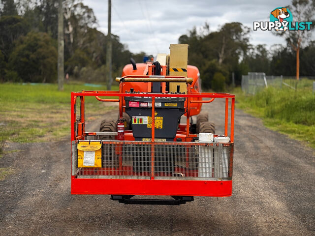 JLG 450AJ Boom Lift Access &amp; Height Safety