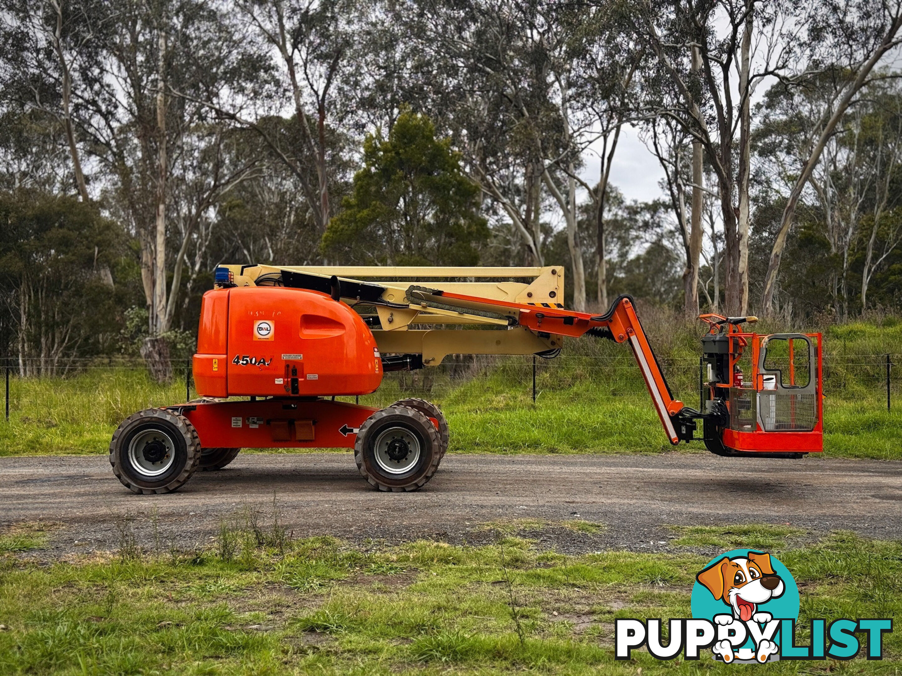 JLG 450AJ Boom Lift Access &amp; Height Safety