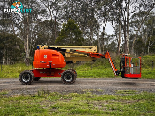 JLG 450AJ Boom Lift Access &amp; Height Safety