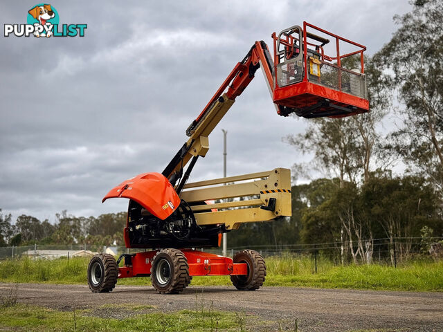 JLG 450AJ Boom Lift Access &amp; Height Safety