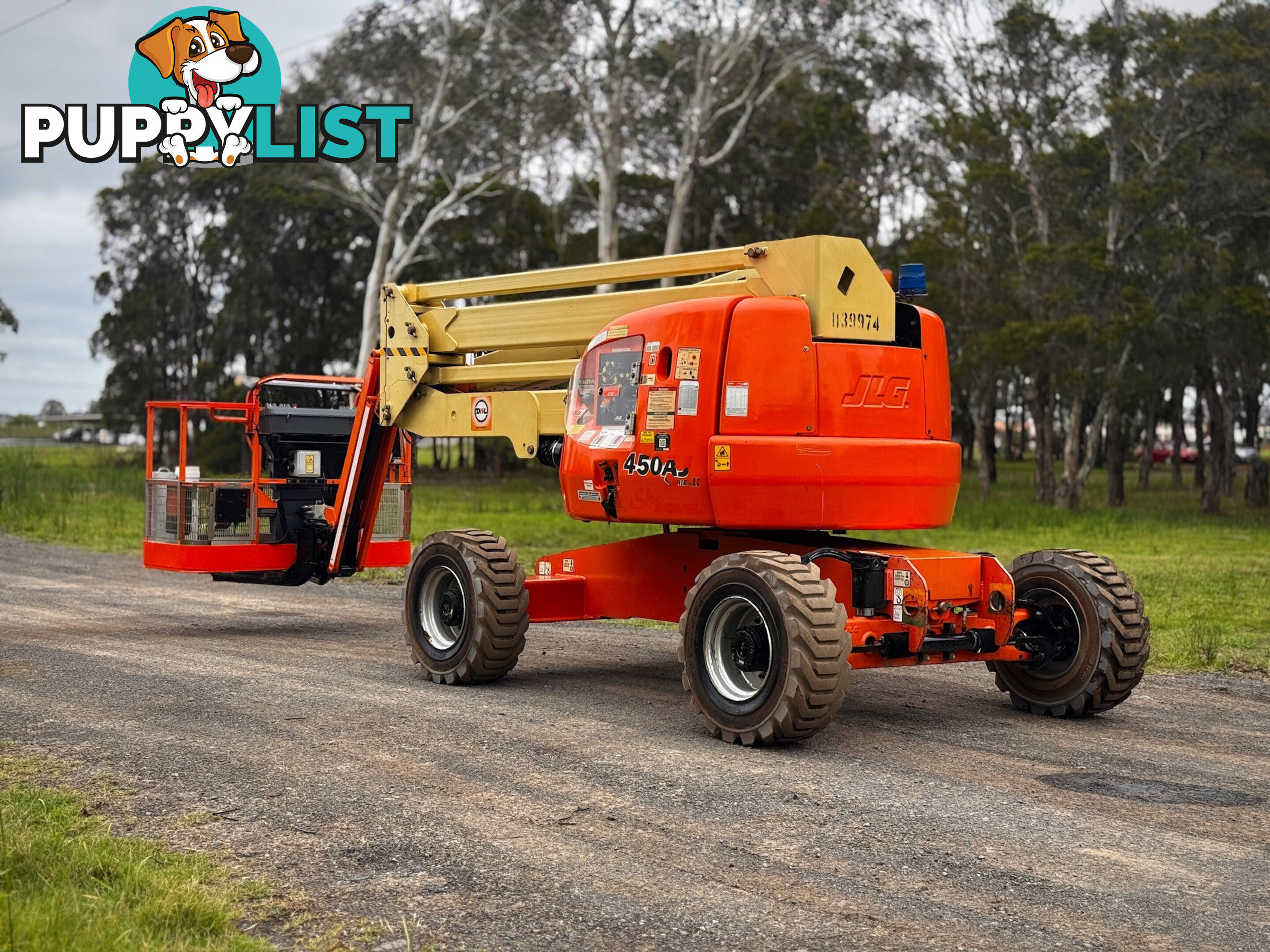 JLG 450AJ Boom Lift Access &amp; Height Safety