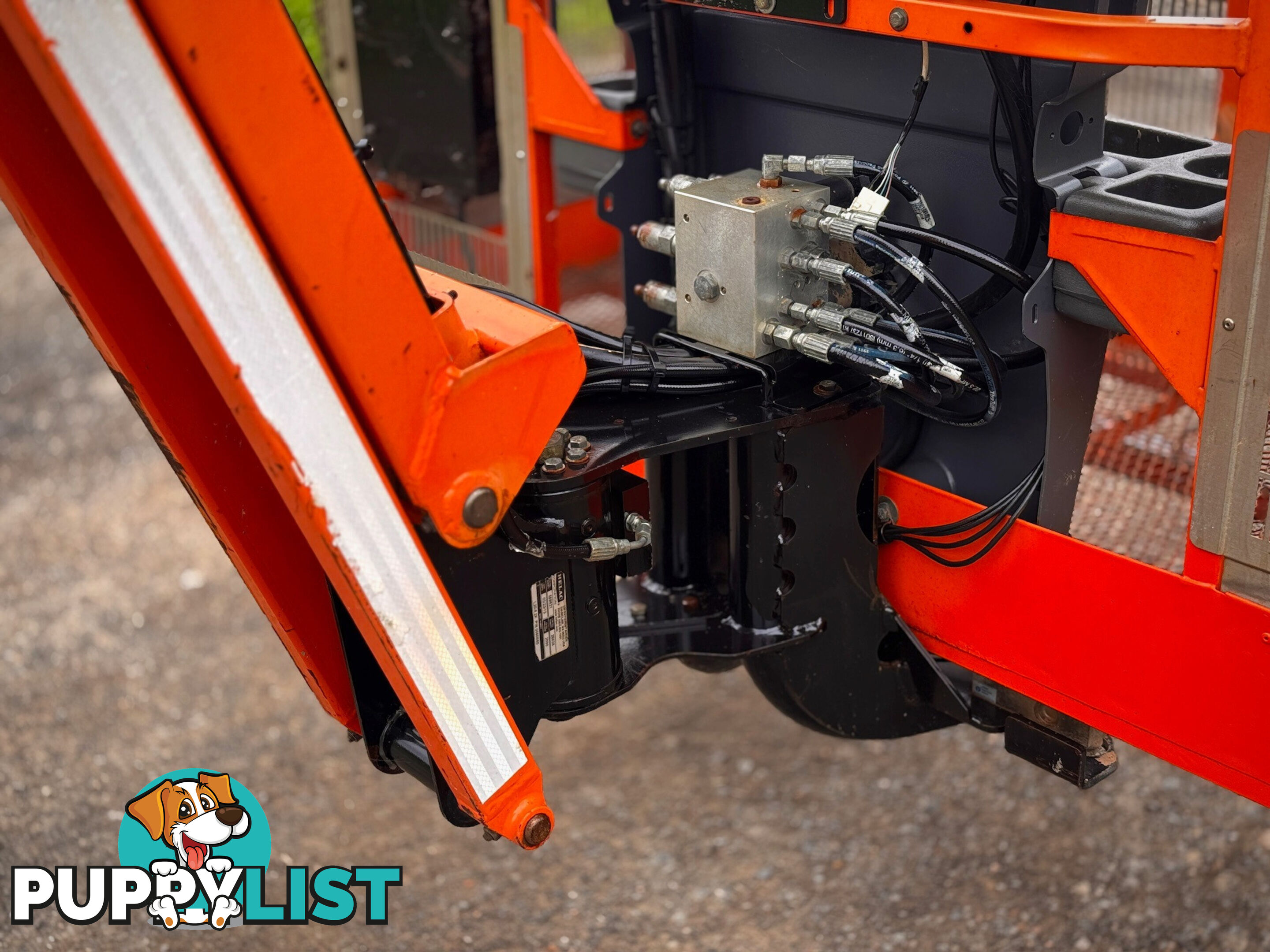 JLG 450AJ Boom Lift Access &amp; Height Safety