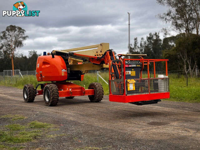 JLG 450AJ Boom Lift Access &amp; Height Safety