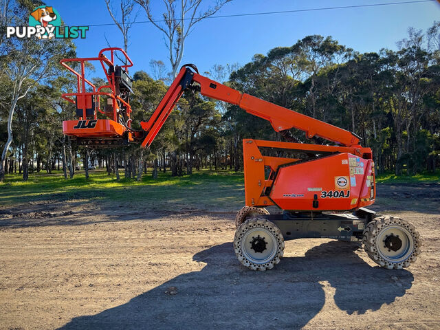 JLG 340AJ Boom Lift Access &amp; Height Safety