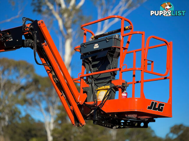 JLG 340AJ Boom Lift Access &amp; Height Safety