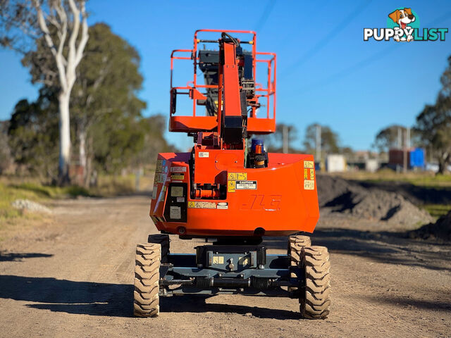 JLG 340AJ Boom Lift Access &amp; Height Safety