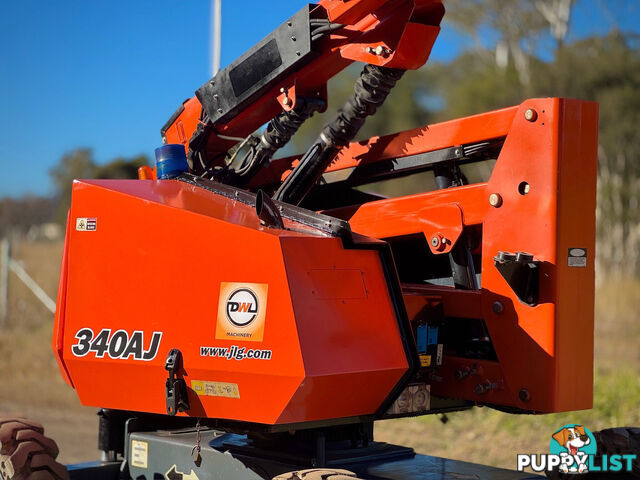 JLG 340AJ Boom Lift Access &amp; Height Safety
