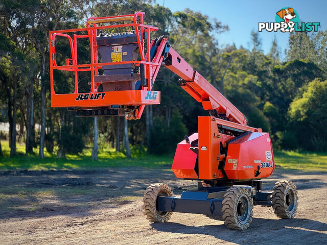 JLG 340AJ Boom Lift Access &amp; Height Safety
