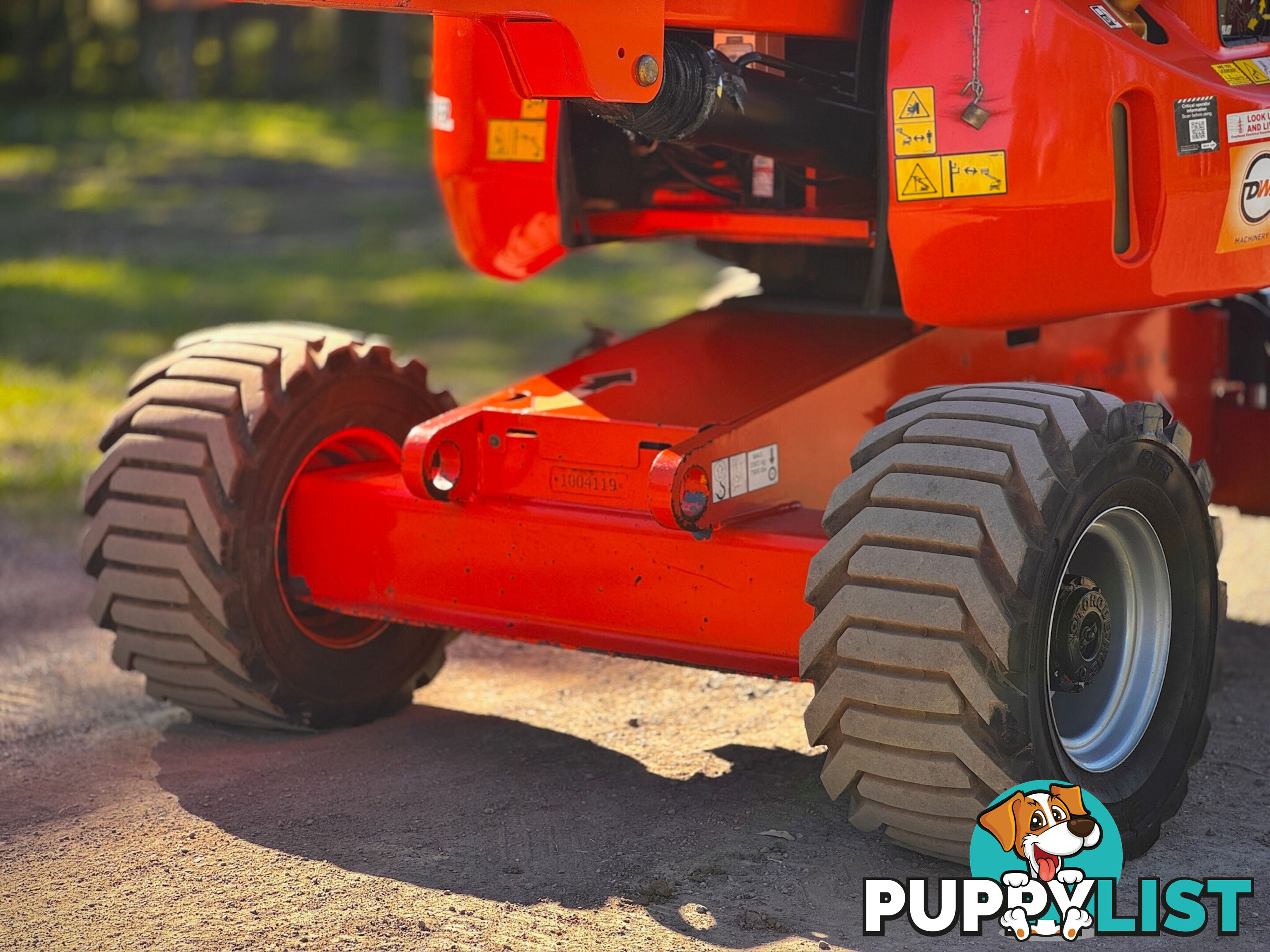 JLG 450AJ Boom Lift Access &amp; Height Safety
