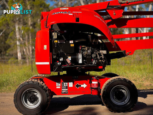JLG 450AJ Boom Lift Access &amp; Height Safety