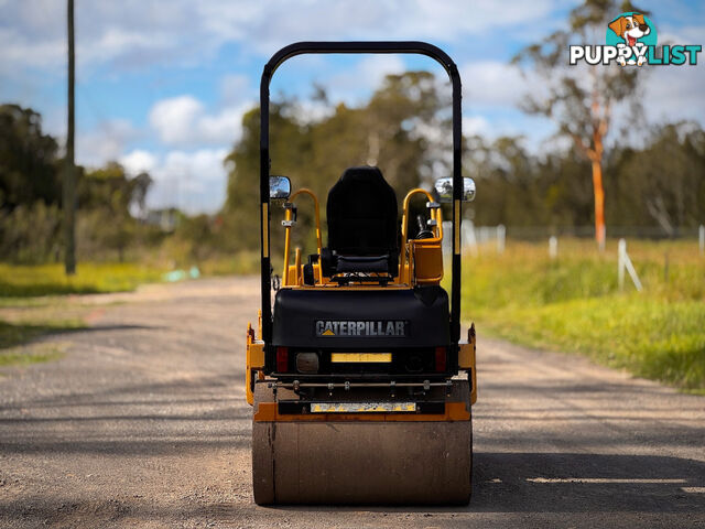 Caterpillar CB224E Vibrating Roller Roller/Compacting