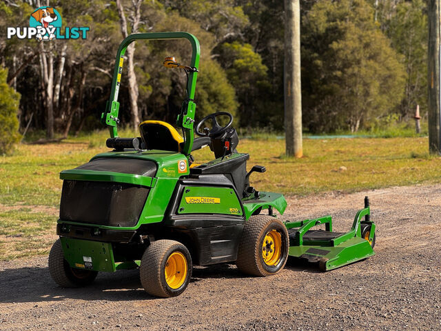 John Deere 1570 Front Deck Lawn Equipment