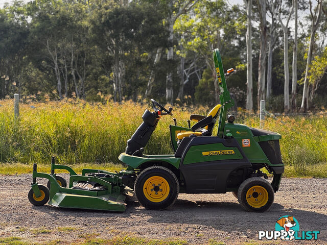 John Deere 1570 Front Deck Lawn Equipment