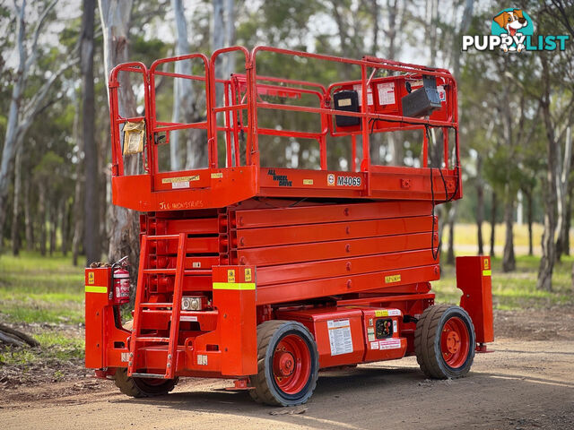JLG M4069 Scissor Lift Access &amp; Height Safety