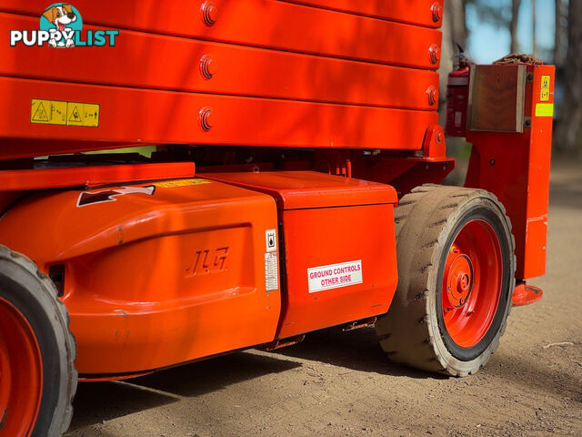 JLG M4069 Scissor Lift Access &amp; Height Safety