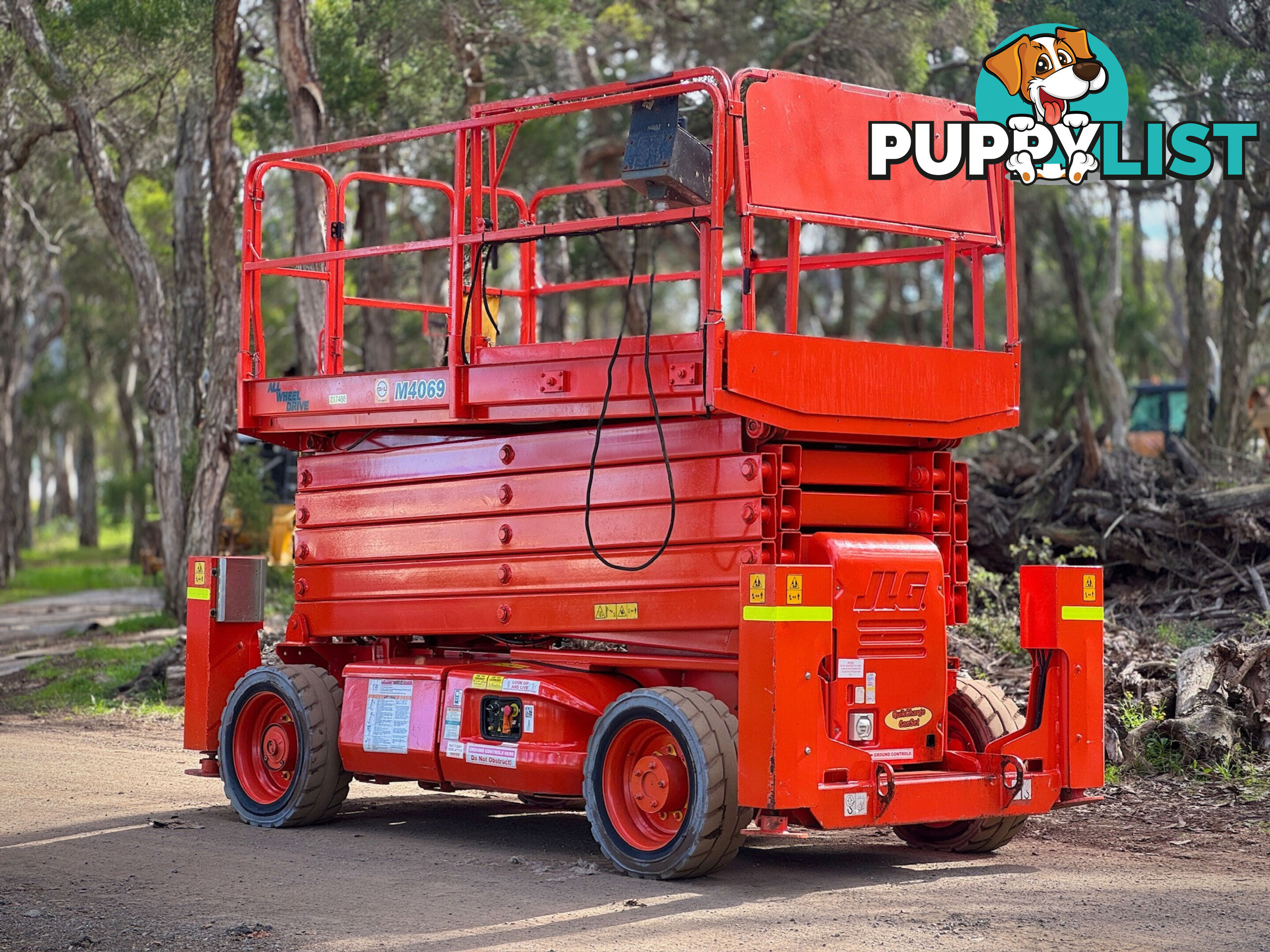 JLG M4069 Scissor Lift Access &amp; Height Safety