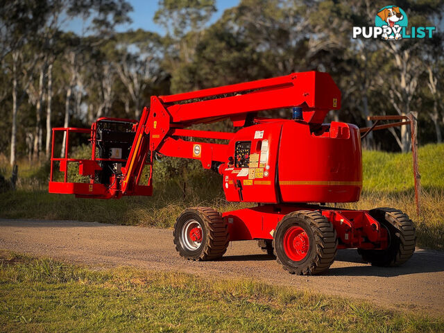 JLG 450AJ Boom Lift Access &amp; Height Safety