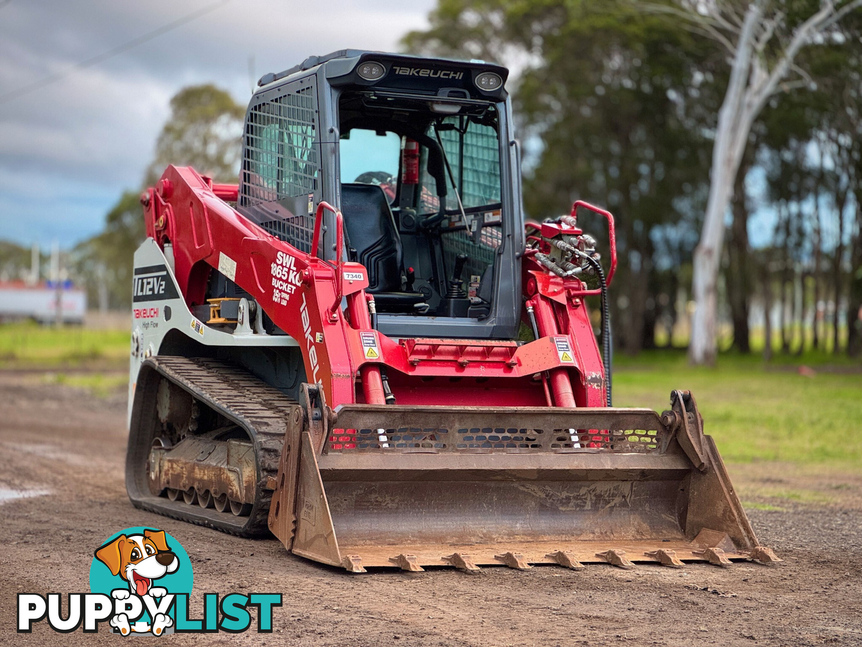 Takeuchi TL12 Skid Steer Loader