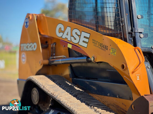 CASE TR320 Skid Steer Loader