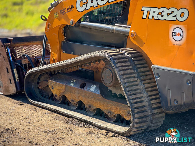 CASE TR320 Skid Steer Loader