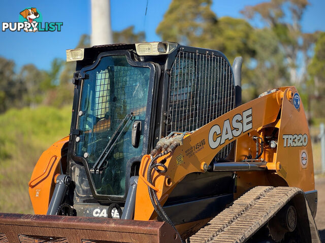 CASE TR320 Skid Steer Loader