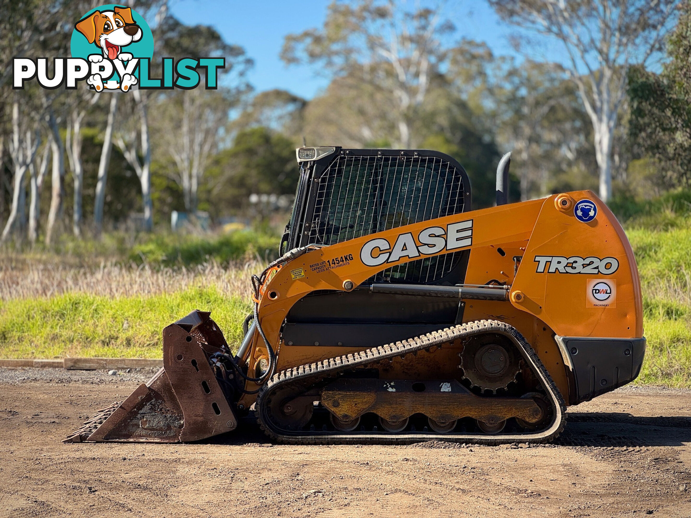 CASE TR320 Skid Steer Loader
