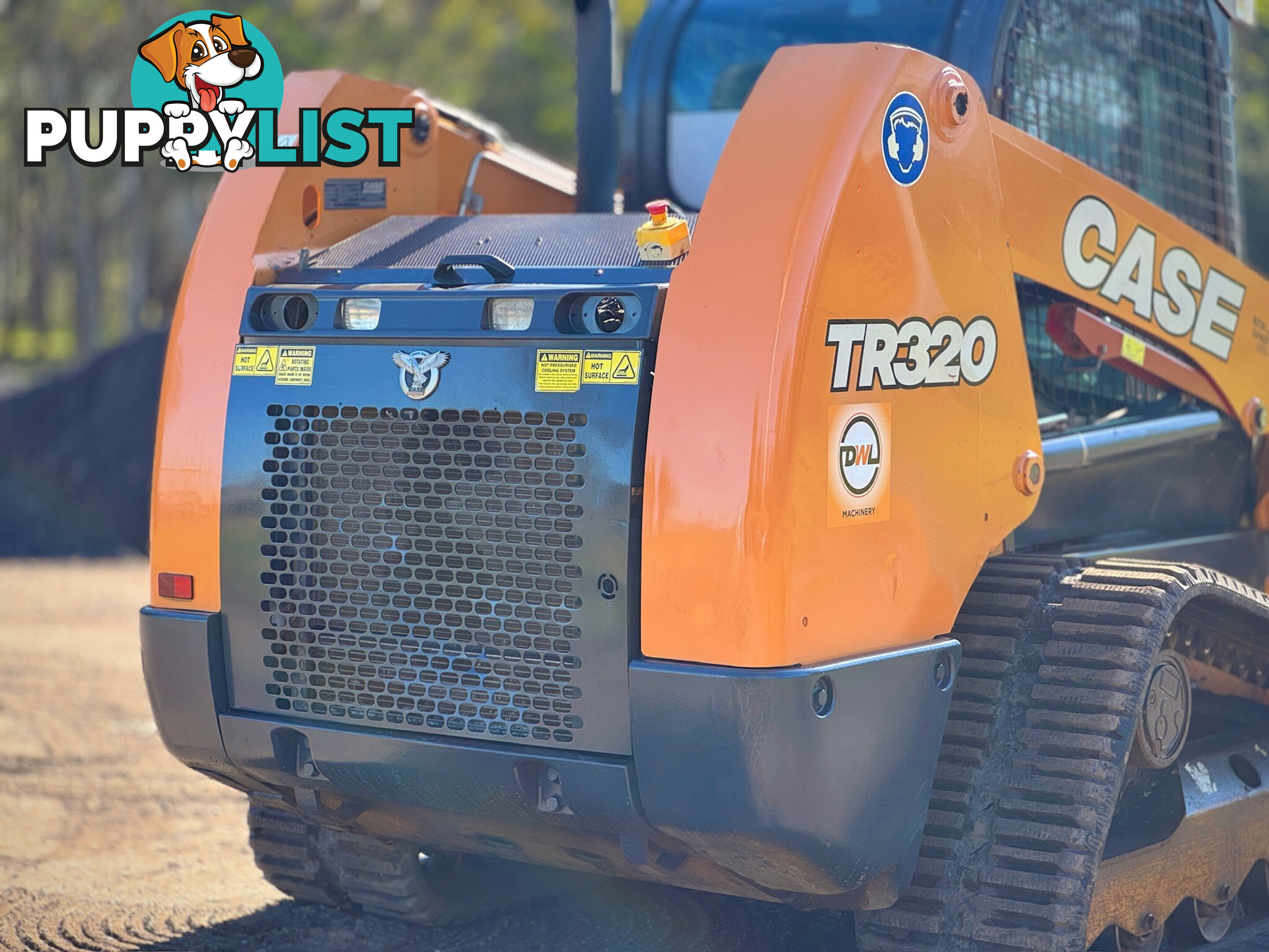 CASE TR320 Skid Steer Loader