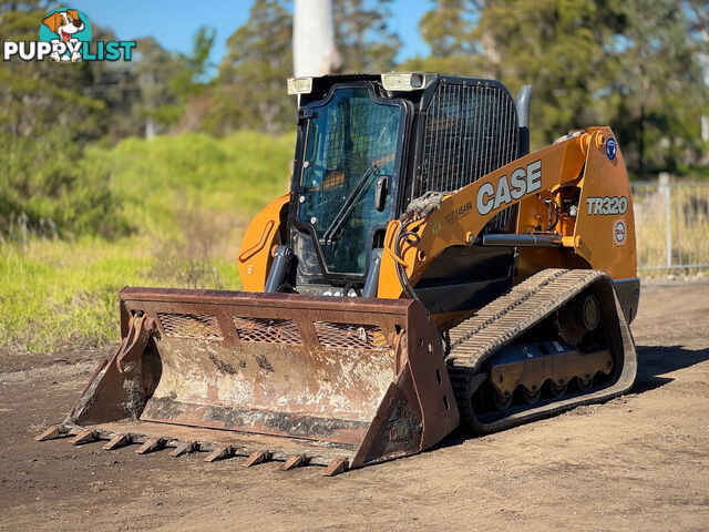 CASE TR320 Skid Steer Loader