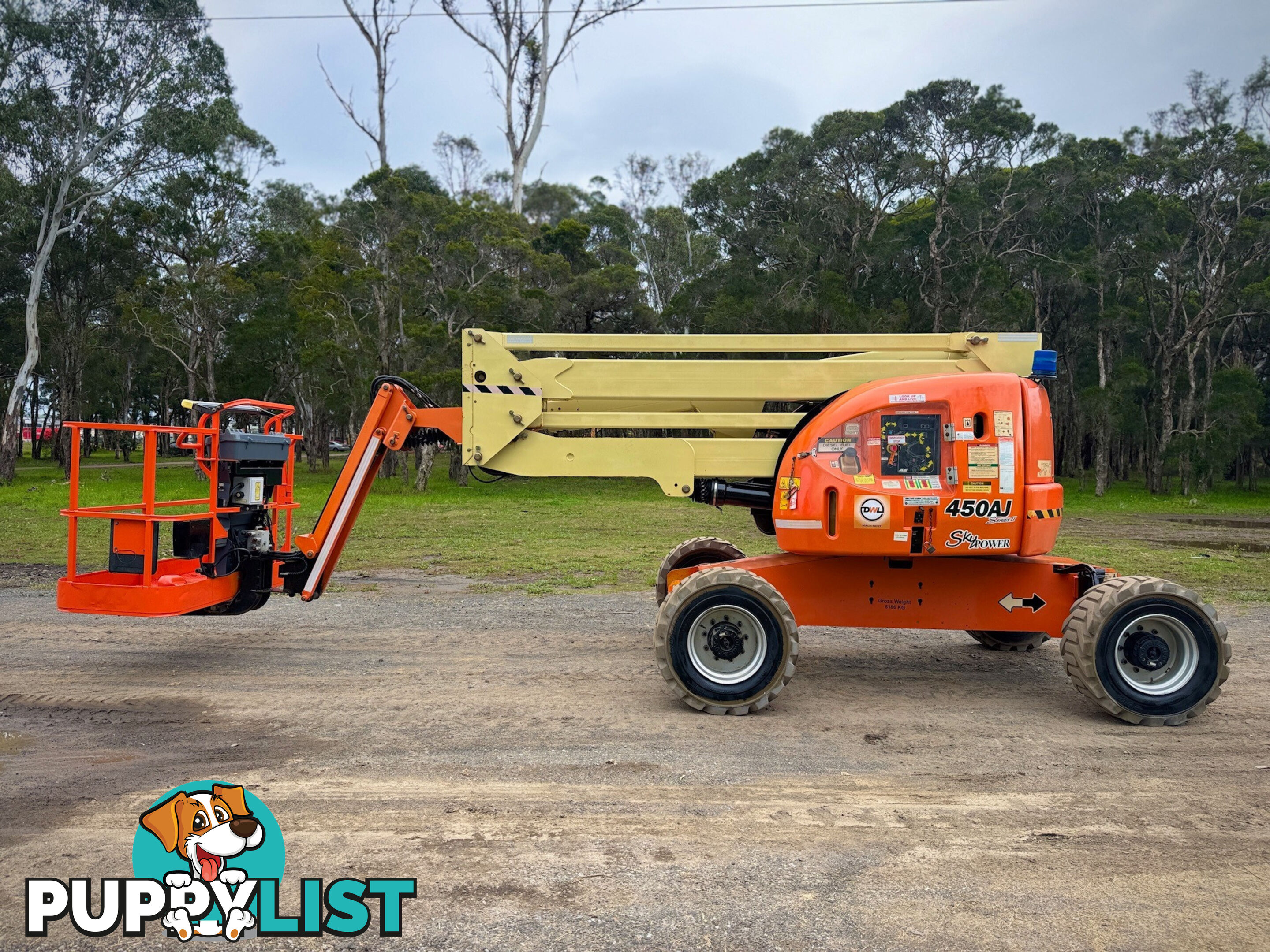 JLG 450AJ Boom Lift Access &amp; Height Safety