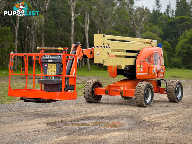 JLG 450AJ Boom Lift Access &amp; Height Safety