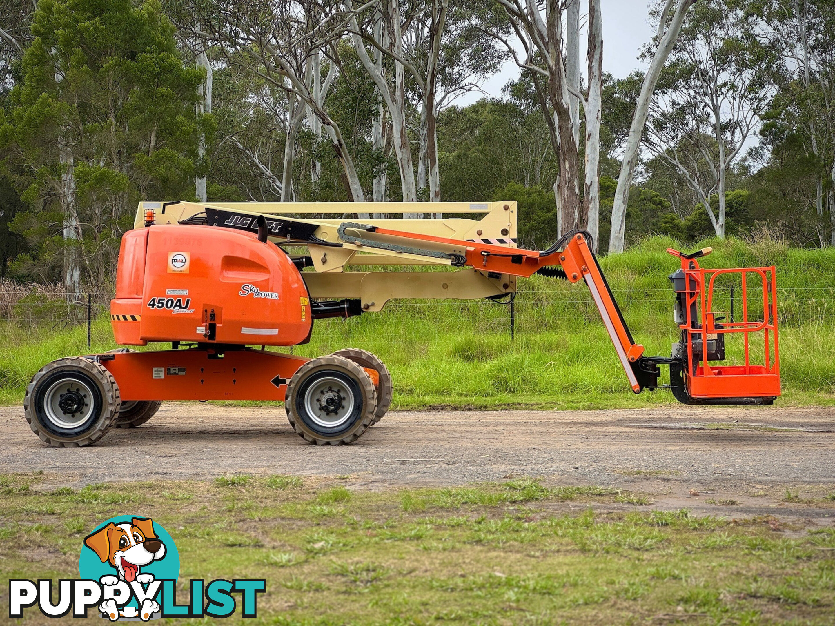 JLG 450AJ Boom Lift Access &amp; Height Safety
