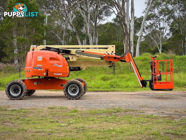 JLG 450AJ Boom Lift Access &amp; Height Safety