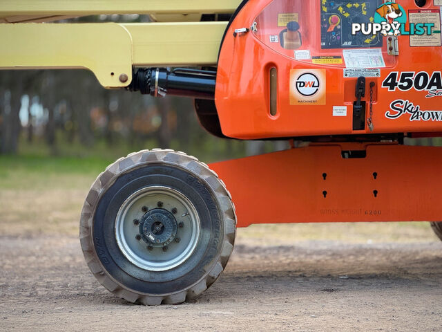 JLG 450AJ Boom Lift Access &amp; Height Safety