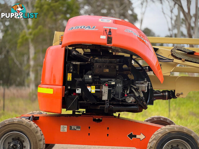 JLG 450AJ Boom Lift Access &amp; Height Safety