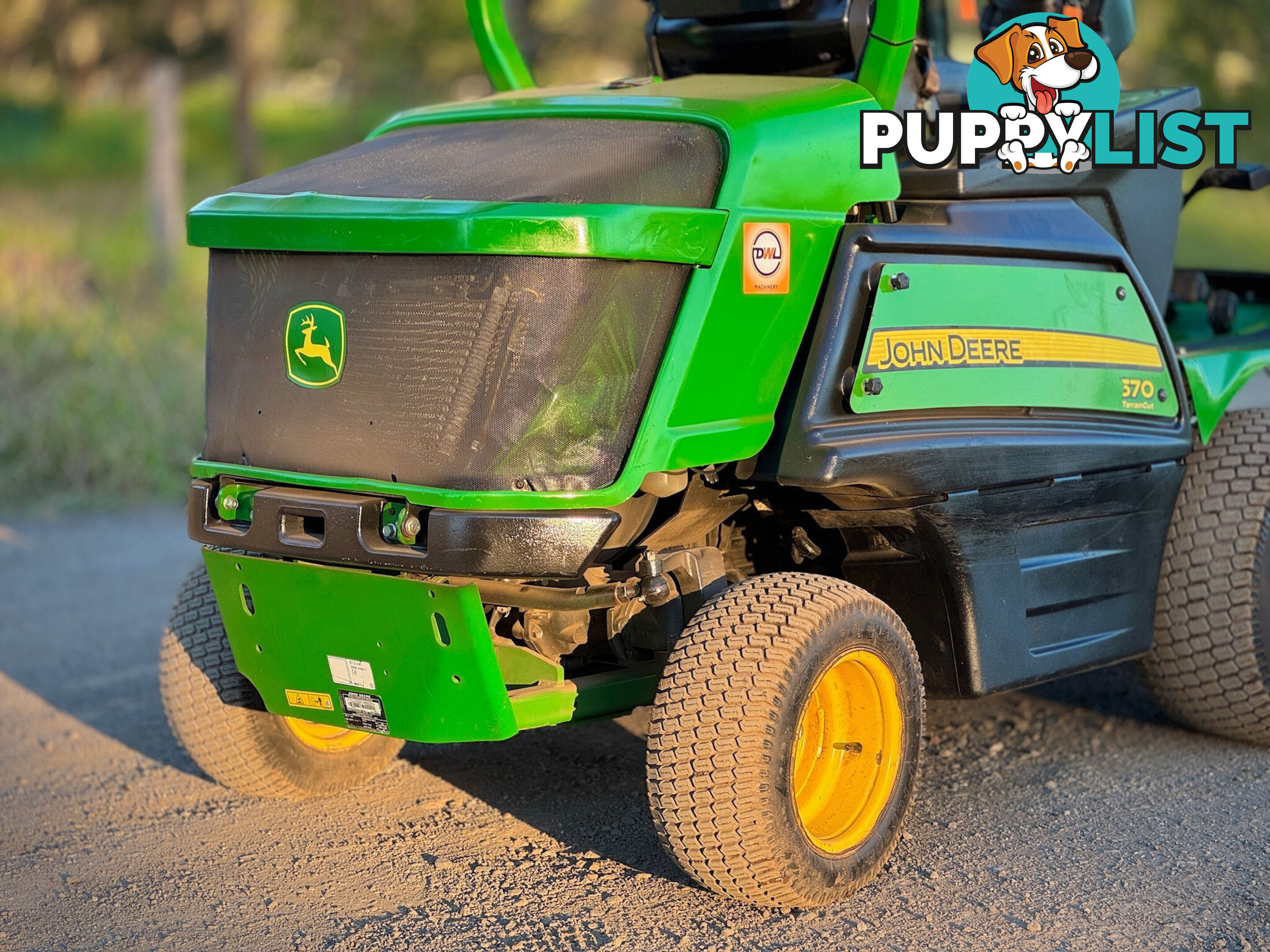 John Deere 1570 Front Deck Lawn Equipment