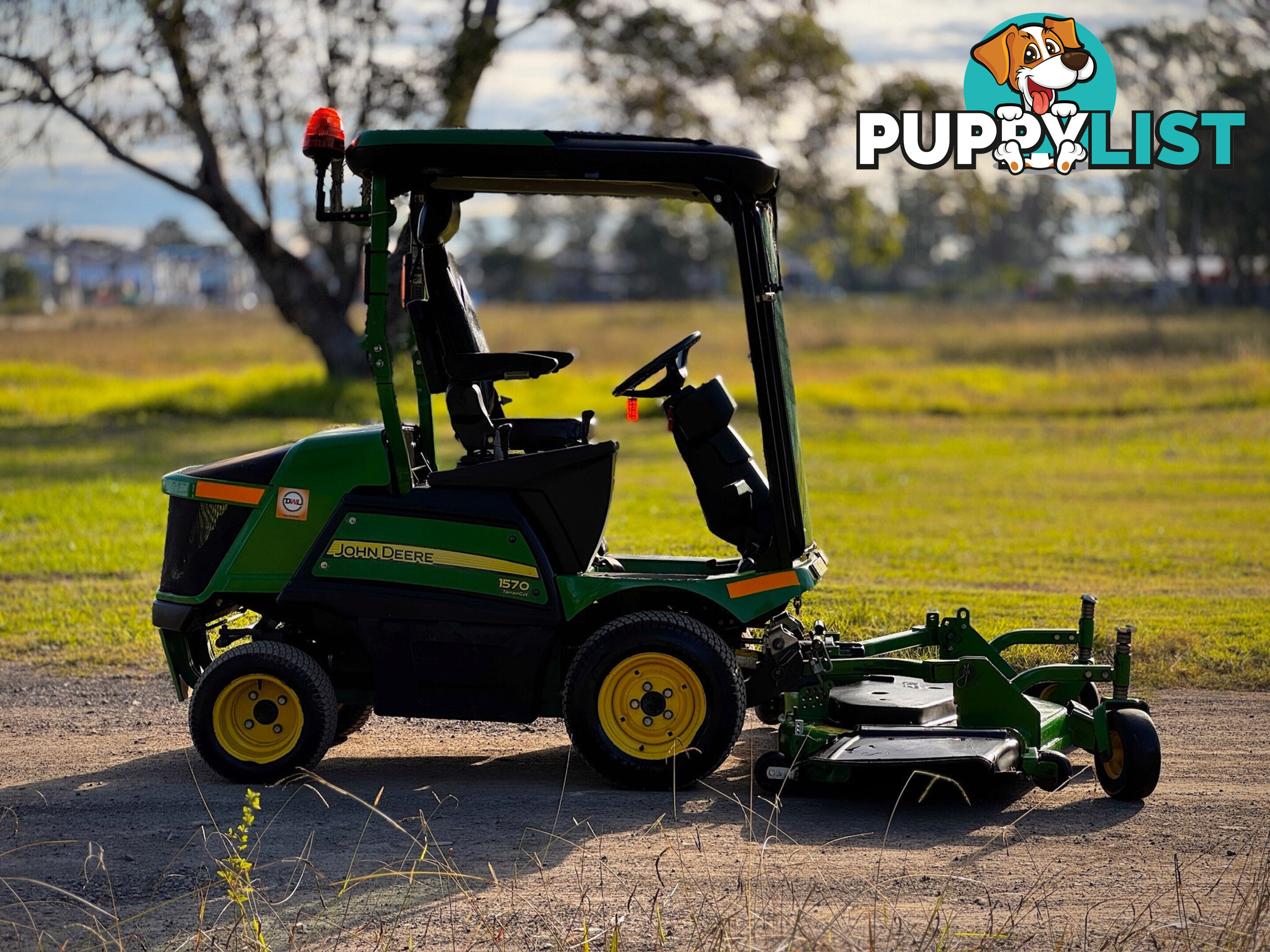 John Deere 1570 Front Deck Lawn Equipment