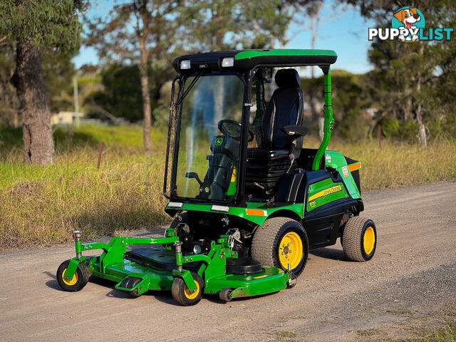 John Deere 1570 Front Deck Lawn Equipment
