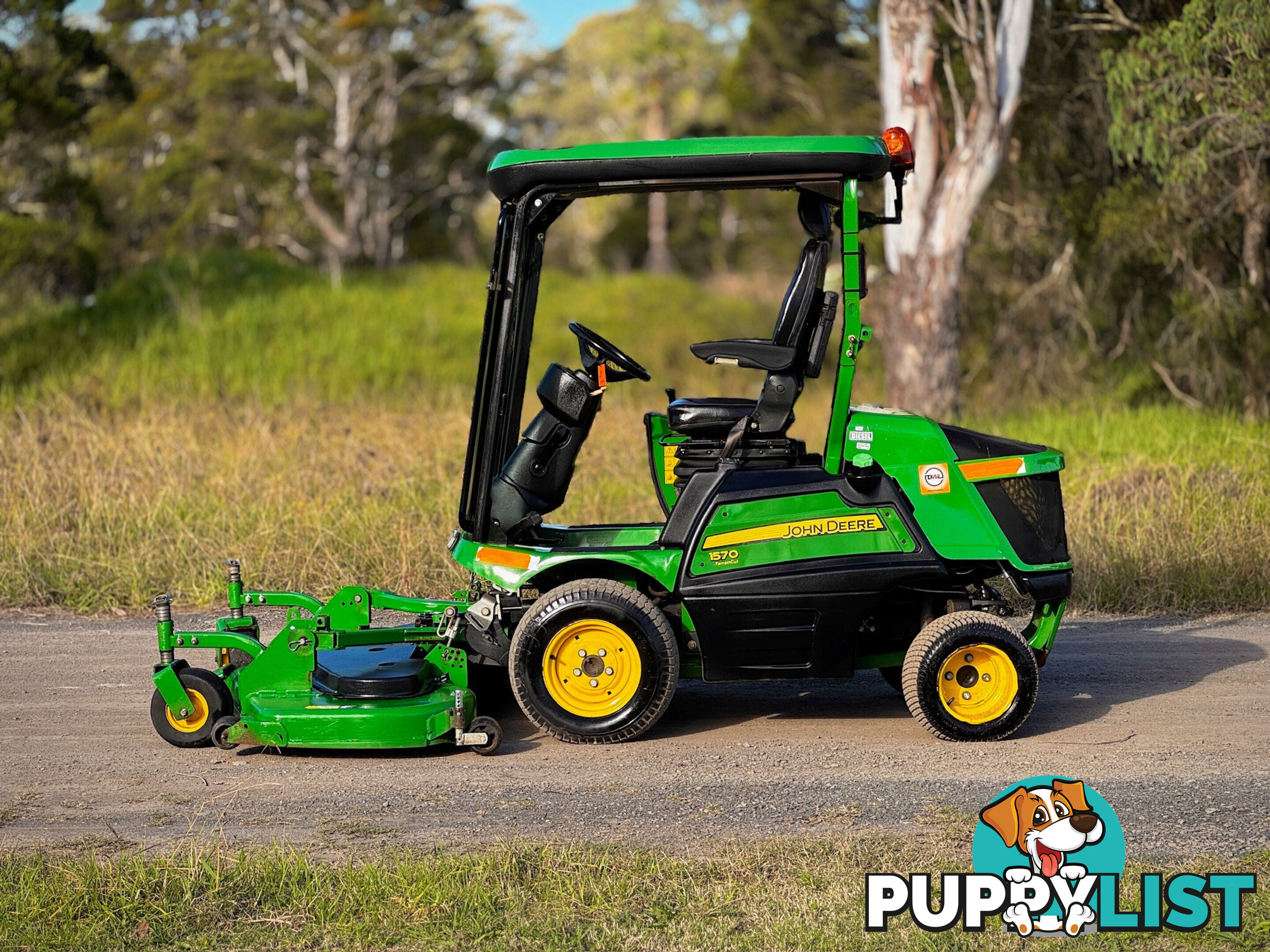John Deere 1570 Front Deck Lawn Equipment