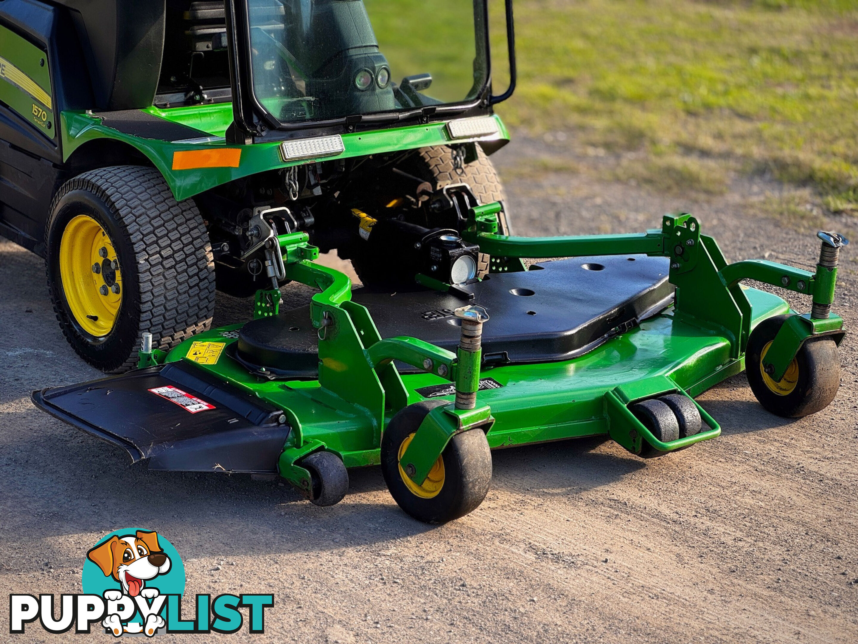 John Deere 1570 Front Deck Lawn Equipment